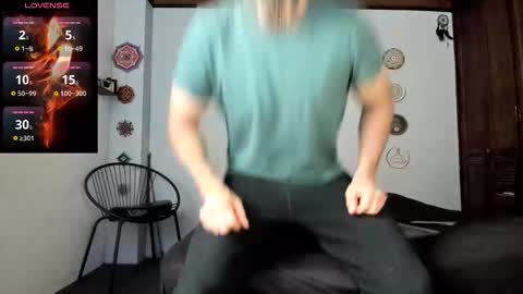 Antonioylola online show from 10.17.25