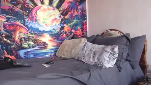 Snapshot of sexydarkhunter2 chatting on 09.10.25 Mike online show from 09.10.25