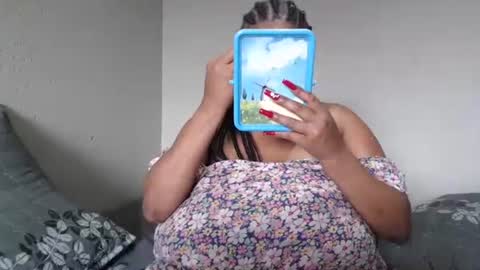 Snapshot of sexyebonylove89 chatting on 12.02.24 sexyebonylove89 online show from 12.02.24