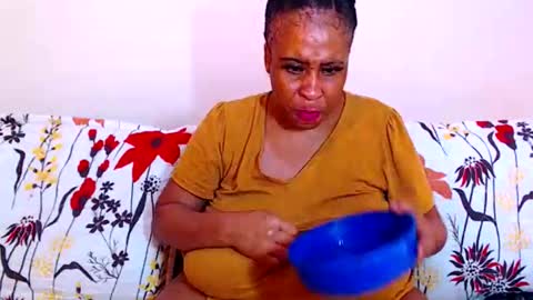 Snapshot of sexyebonylove89 chatting on 12.16.25 sexyebonylove89 online show from 12.16.25