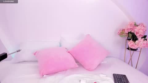 Elyn  online show from 01.16.26