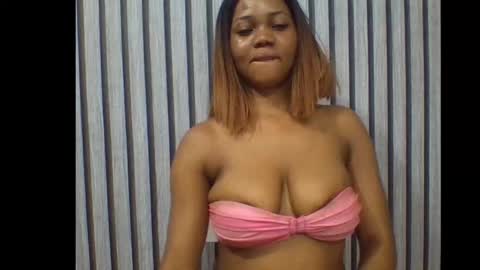 sexyeye368293 online show from 12.16.25