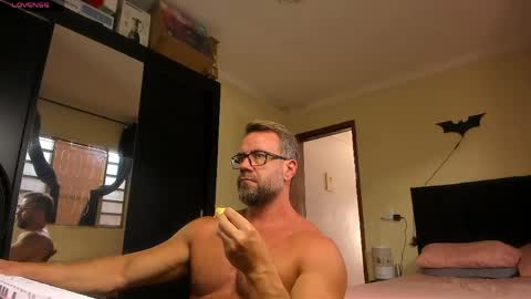 chris online show from 04.19.26