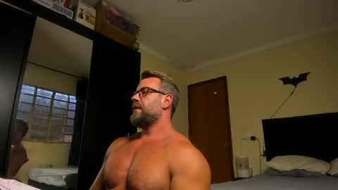 Snapshot of sexyflightz chatting on 04.29.26 chris online show from 04.29.26