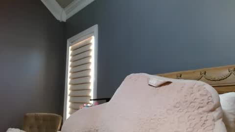 LisaisLuscious online show from 01.16.25