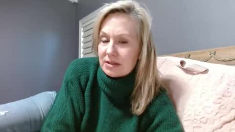 LisaisLuscious online show from 01.23.25