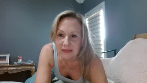 LisaisLuscious online show from 03.10.25