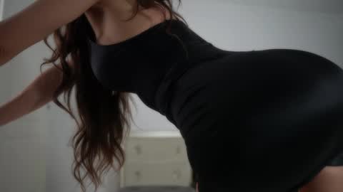 Snapshot of sexygirlforyouuu chatting on 01.25.25 Vanessa  online show from 01.25.25