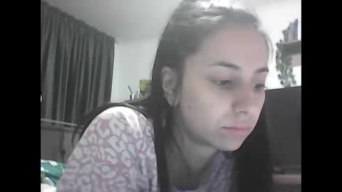 sexygirlk2000 online show from 04.20.26