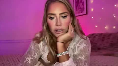 Ashley Love online show from 11.10.25