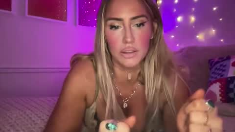 Ashley Love online show from 03.17.26