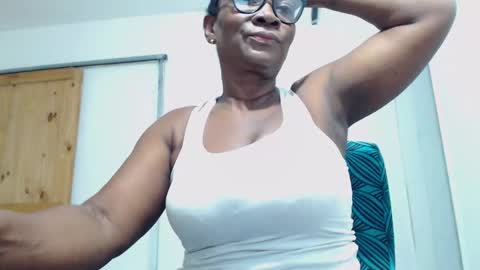 sexyhanny4u online show from 12.02.25