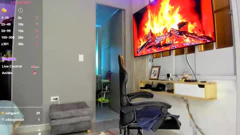 hotebony online show from 12.04.25