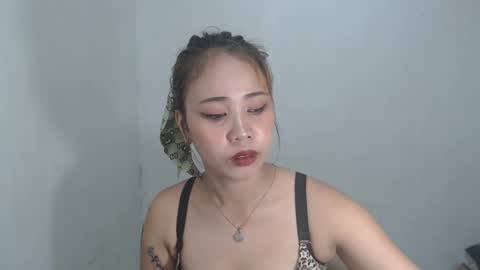 Snapshot of sexyhotbojean chatting on 01.29.25 jeanken and jelian online show from 01.29.25