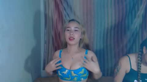 Snapshot of sexyhotbojean chatting on 10.01.25 jeanken and jelian online show from 10.01.25