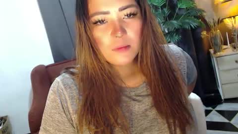 JENNY online show from 04.19.26