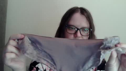 Snapshot of sexykitty_2 chatting on 01.25.25 Kate online show from 01.25.25
