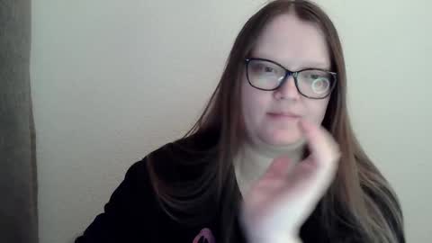 Snapshot of sexykitty_2 chatting on 02.12.25 Kate online show from 02.12.25