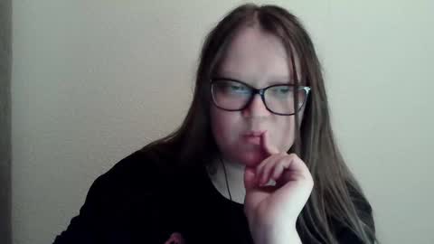 Snapshot of sexykitty_2 chatting on 02.14.25 Kate online show from 02.14.25
