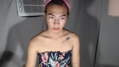 Laylia3 online show from 10.29.25