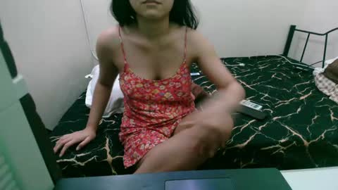 Snapshot of sexylove212002 chatting on 12.08.24 Lily online show from 12.08.24