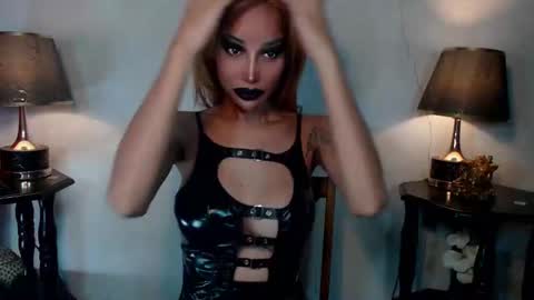 Snapshot of sexylusty2258 chatting on 05.24.26 Queen Sofia online show from 05.24.26
