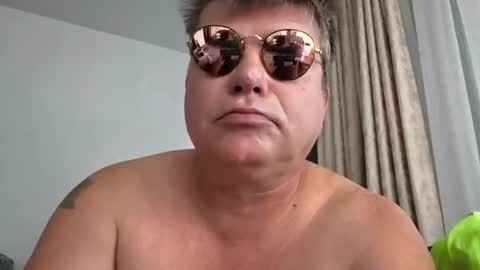 Snapshot of sexymaikel69 chatting on 07.19.26 sexymaikel69 online show from 07.19.26