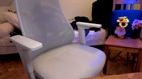 Snapshot of sexyman_fr chatting on 06.19.26 Vincent Vega online show from 06.19.26