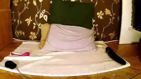 Squirty Maya Gold online show from 09.14.25