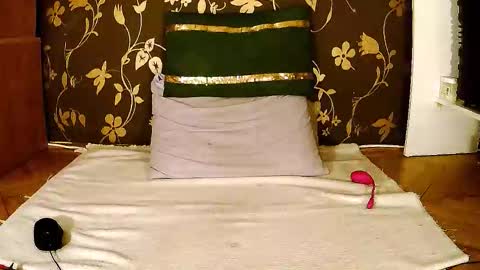 Squirty Maya Gold online show from 12.05.25