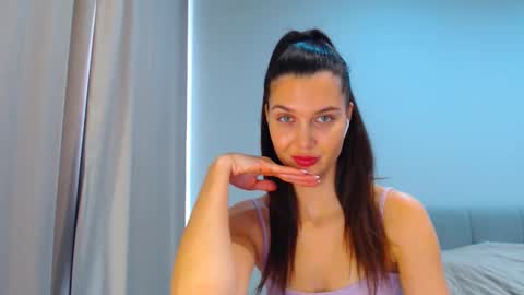 Snapshot of sexymymeow chatting on 01.13.25 SexyMyMeow online show from 01.13.25