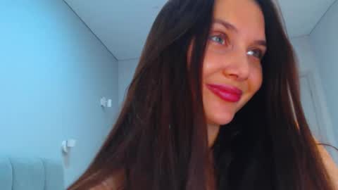 Snapshot of sexymymeow chatting on 02.20.25 SexyMyMeow online show from 02.20.25