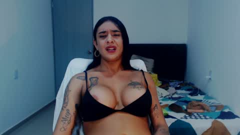 Natalia Duran online show from 12.19.24
