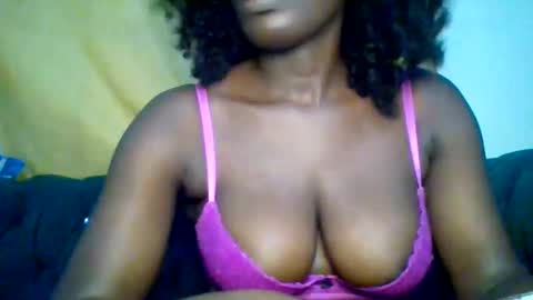 Snapshot of sexynatasha46 chatting on 02.05.25 natasha online show from 02.05.25