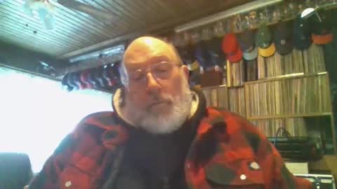 Grizz Lee Bear online show from 01.15.25