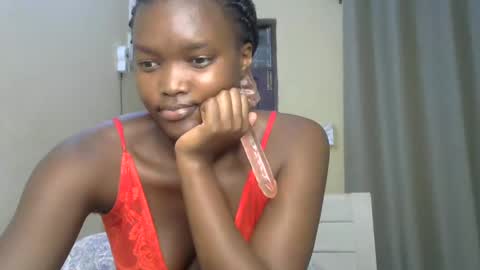 Lee online show from 03.06.25