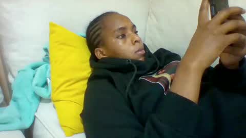 DOVY ACHIENG online show from 02.12.25