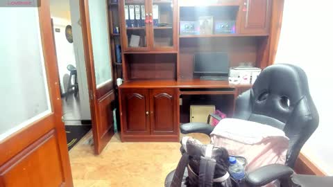 R A C H E L online show from 11.08.25