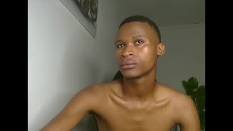 Snapshot of sexyromeo_bbc chatting on 05.30.26 Enzo online show from 05.30.26