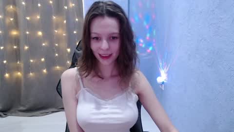 Snapshot of sexyru_coup1e chatting on 01.19.25 Sofi Smile online show from 01.19.25