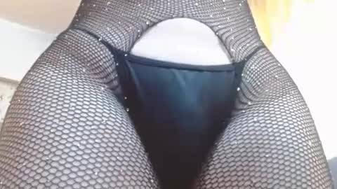 Venus Independent Model online show from 06.27.26