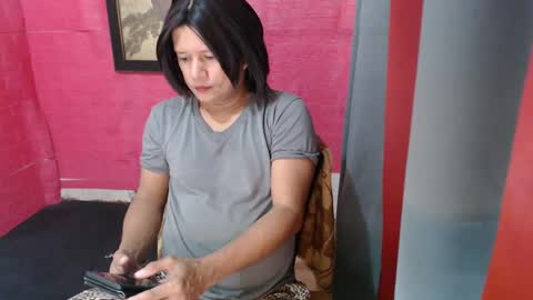 Snapshot of sexyseductionxx chatting on 01.05.25 carl online show from 01.05.25