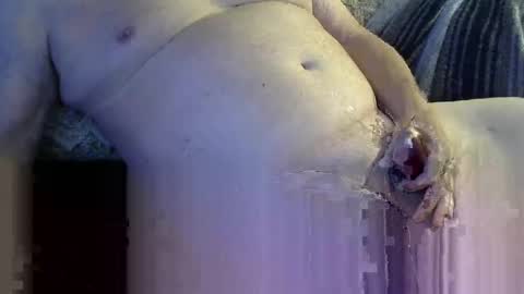 Snapshot of sexysenior4u3 chatting on 10.29.25 Horney ole man online show from 10.29.25