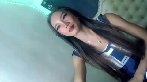 Snapshot of sexyshinixx chatting on 10.07.25 sexyshinixx online show from 10.07.25