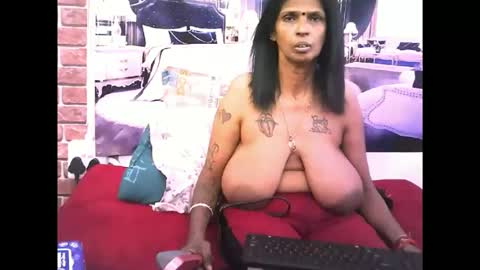 sexyva4u2luv online show from 11.25.25