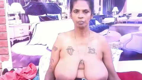 sexyva4u2luv online show from 11.26.25