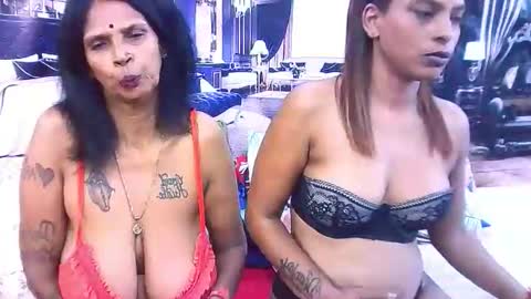 sexyva4u2luv online show from 02.10.26