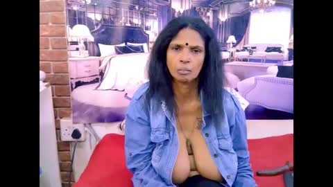 Snapshot of sexyva4u2luv chatting on 07.16.26 sexyva4u2luv online show from 07.16.26