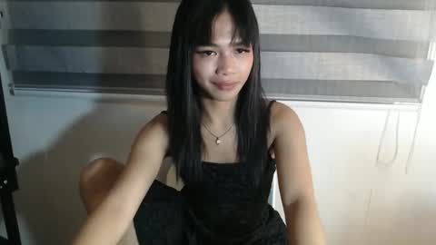 Snapshot of sexyymiya chatting on 11.02.25 sexyymiya online show from 11.02.25