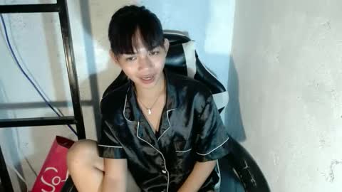 Snapshot of sexyymiya chatting on 11.07.25 sexyymiya online show from 11.07.25